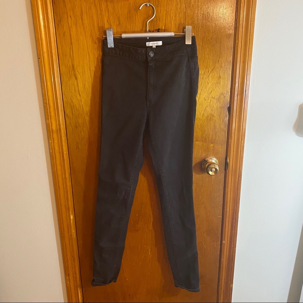 Aritzia - stretchy black denim!